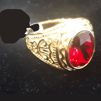 Circular faux rubym35g 18 karat gold plated stainless steel ring