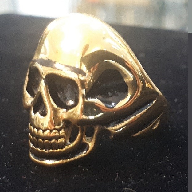 Gold plated sale skull ring