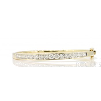 Womenm15gs Diamond Bracelet with 2m6g03 Carats